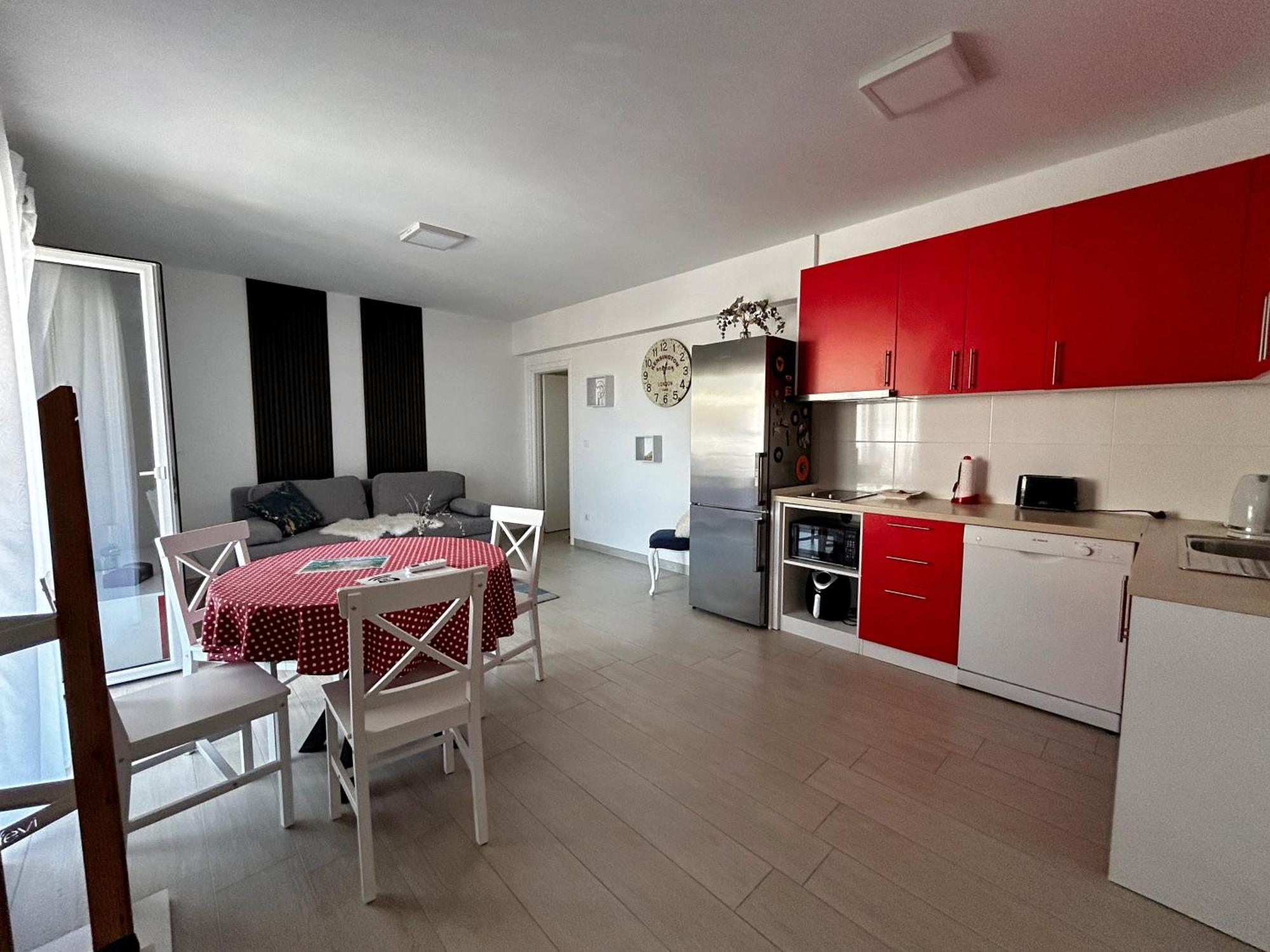 Apartman Sjever Макарска Экстерьер фото